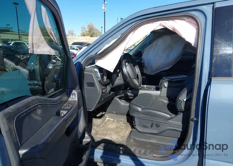 2023 Ford E-250 Lariat из США, поврежденный, VIN 1FT8W2BM6PED82092